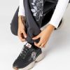Ed Hardy Womens Base Runner - Cross